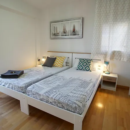 Amura Be My Guest * Castelldefels