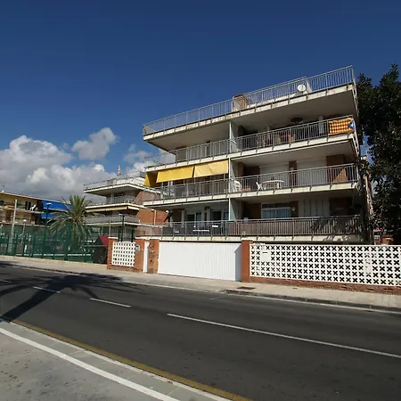 Amura Be My Guest Apartment Castelldefels