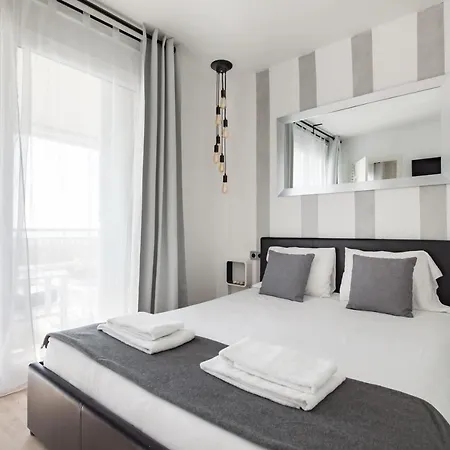 Amura Be My Guest Castelldefels